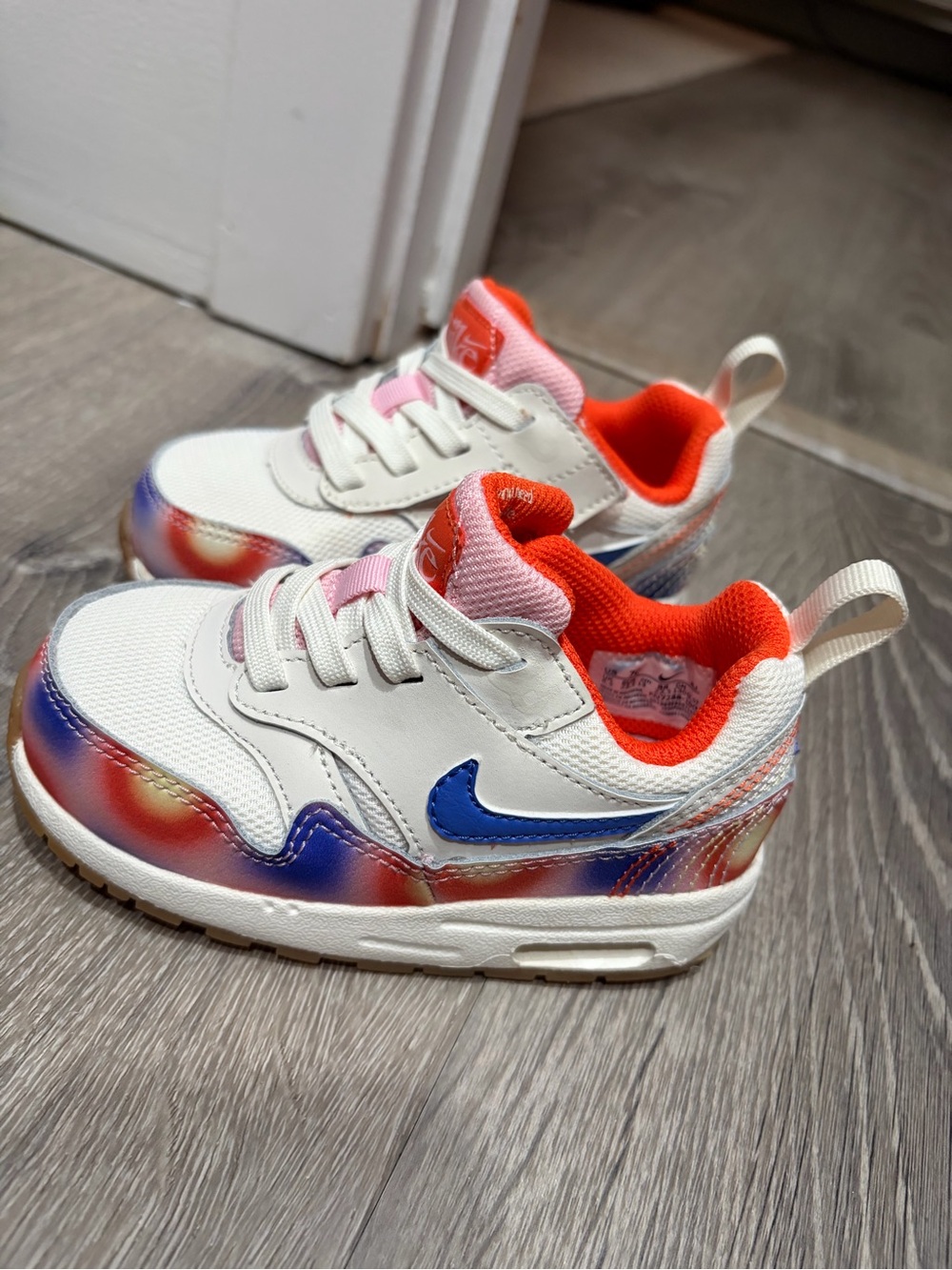 Brand new Nike Toddler Girl Sneaker